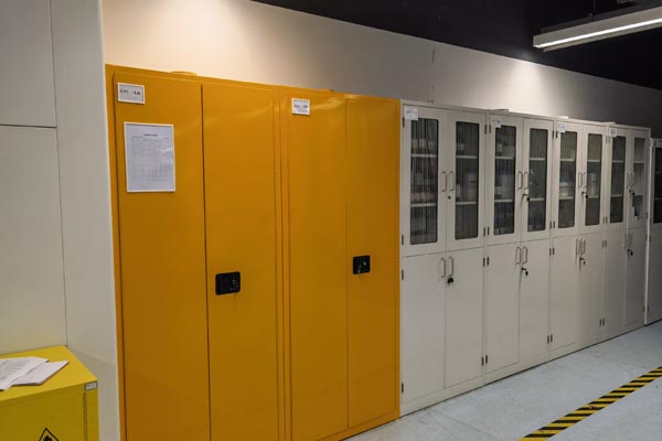 實驗室?；吩撛趺垂芾?>
        </a>
    </div>
    <div style=